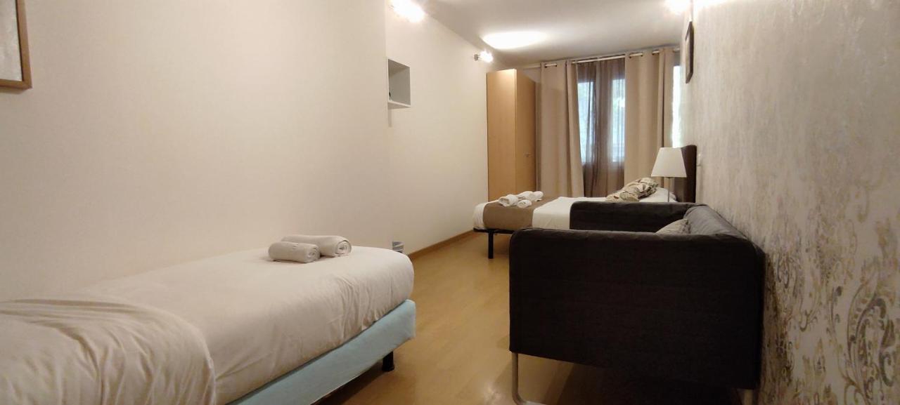 Guest House Barcelona Bruc Ngoại thất bức ảnh